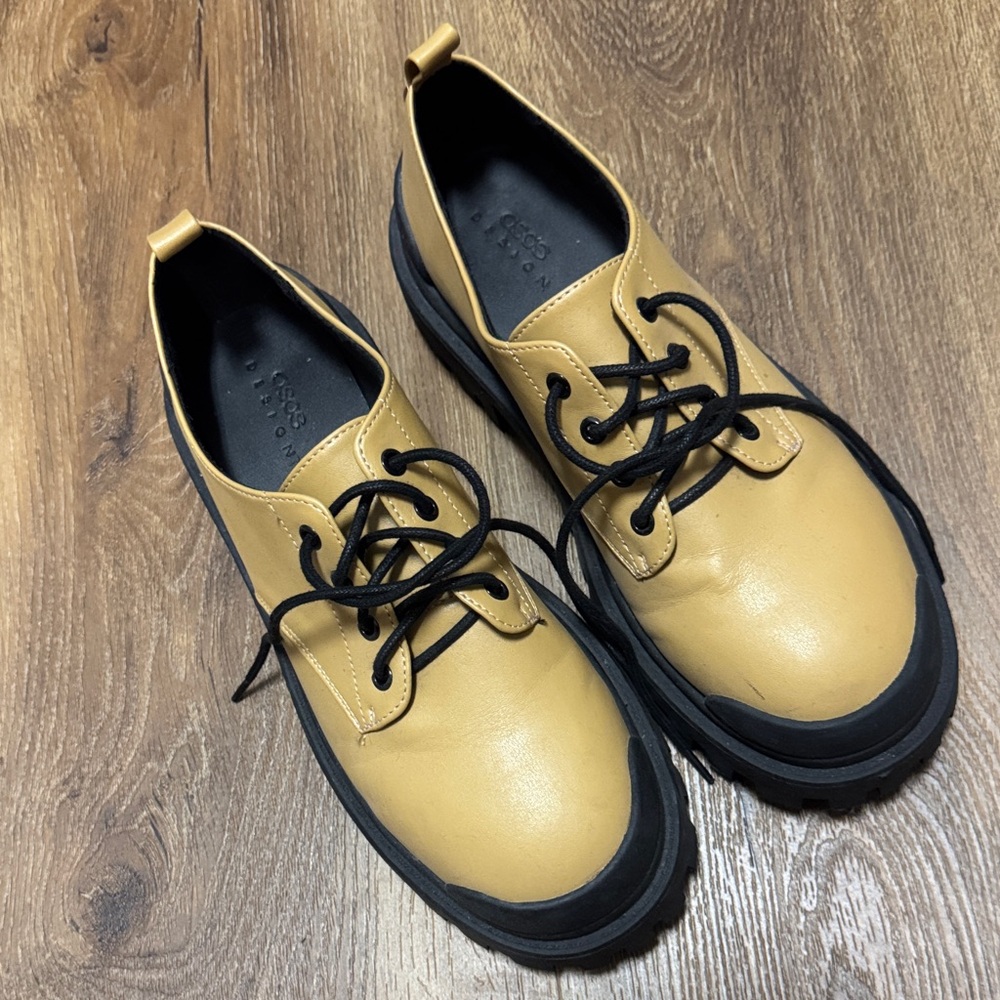 Men's Tan Leather Shoes